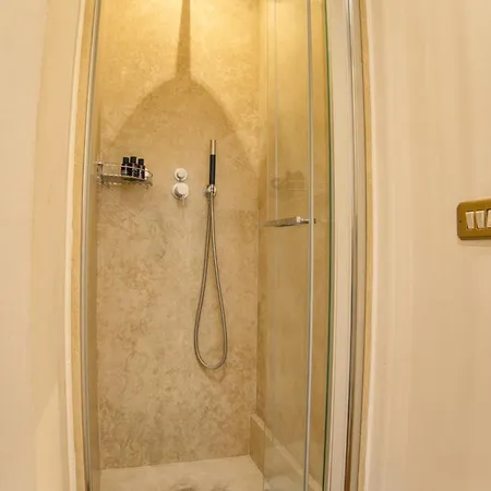 Orsoline Boutique - Position In * روما