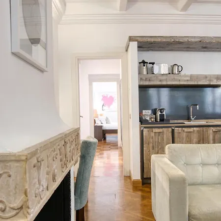 Orsoline Boutique - Position In شقة