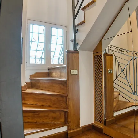 Orsoline Boutique - Position In شقة روما