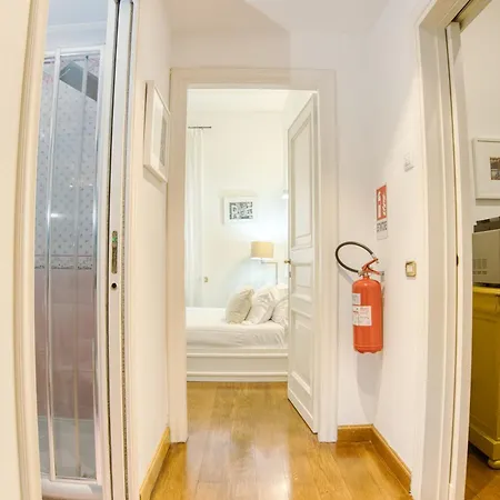 Orsoline Boutique - Position In شقة روما