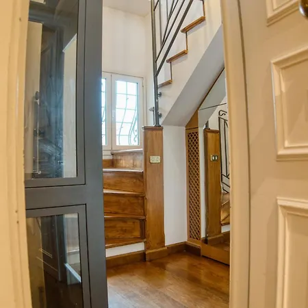 Orsoline Boutique - Position In شقة روما